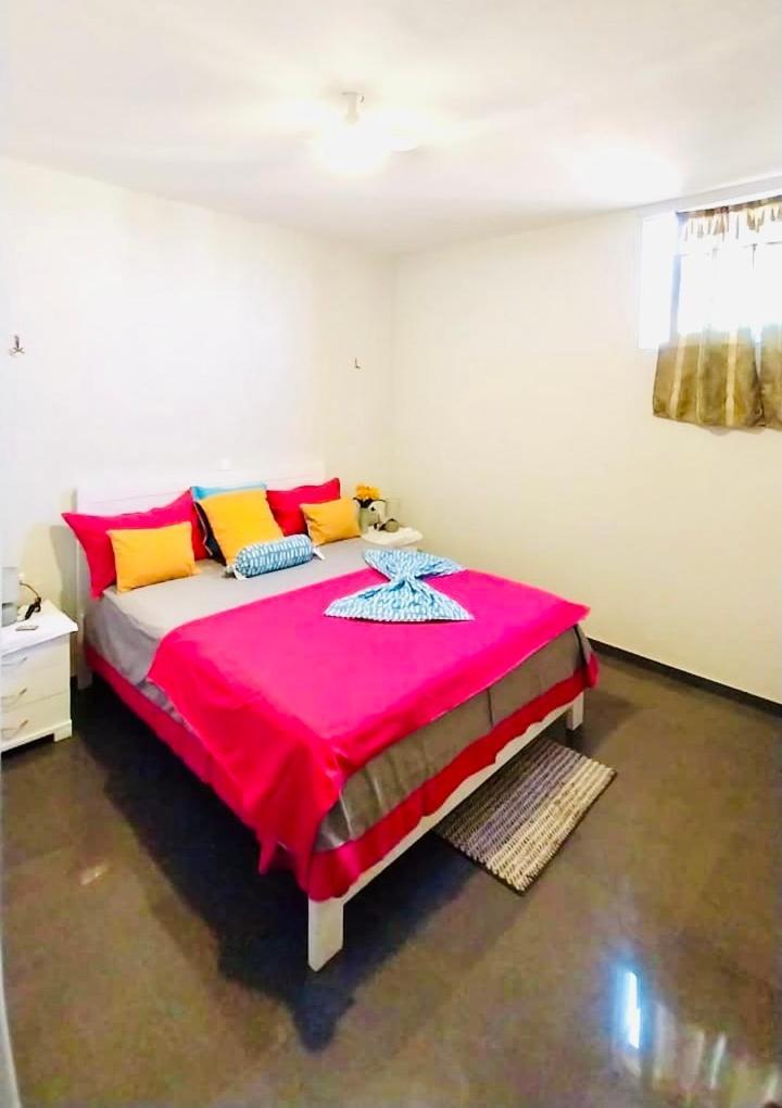Cozy Home With Terrace Views! ปงตา ดู ซอล ภายนอก รูปภาพ
